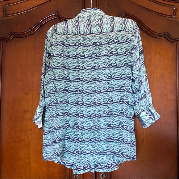 MaxMara Weekend Gauzy Resort Button-Down Shirt in Aqua and Blue Chevron - Picture 2 of 9